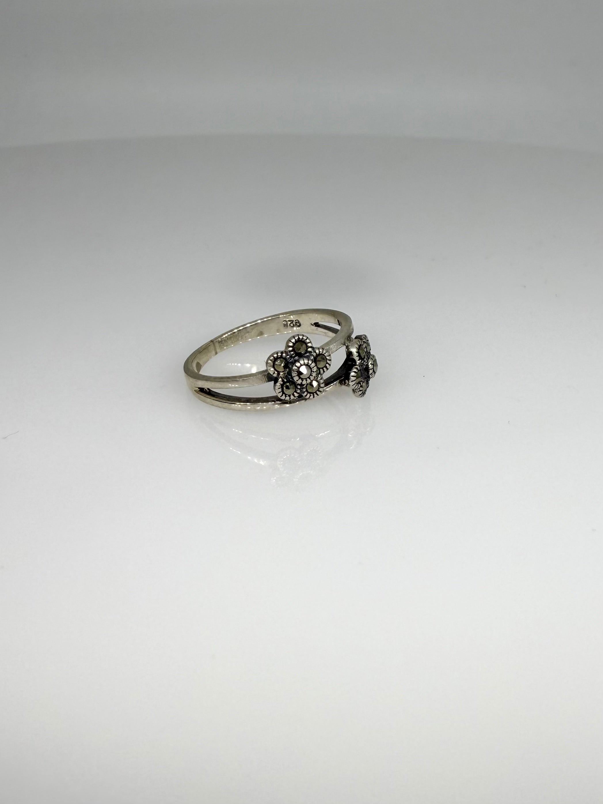 925 Sterling Silver Marcasite Floral Women Ring
