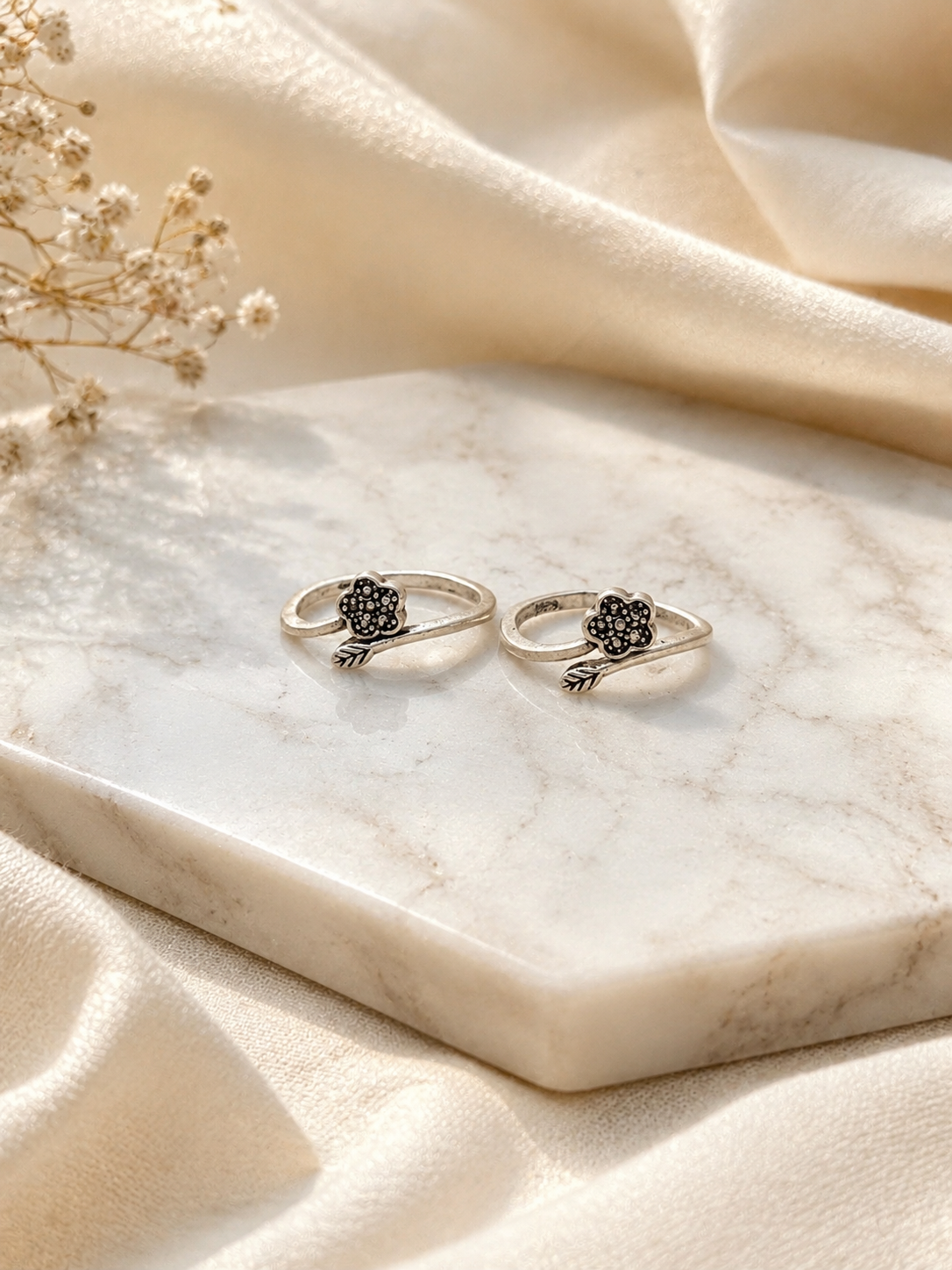 925 Oxidised Silver Toe Rings (2 Rings) | Free Size
