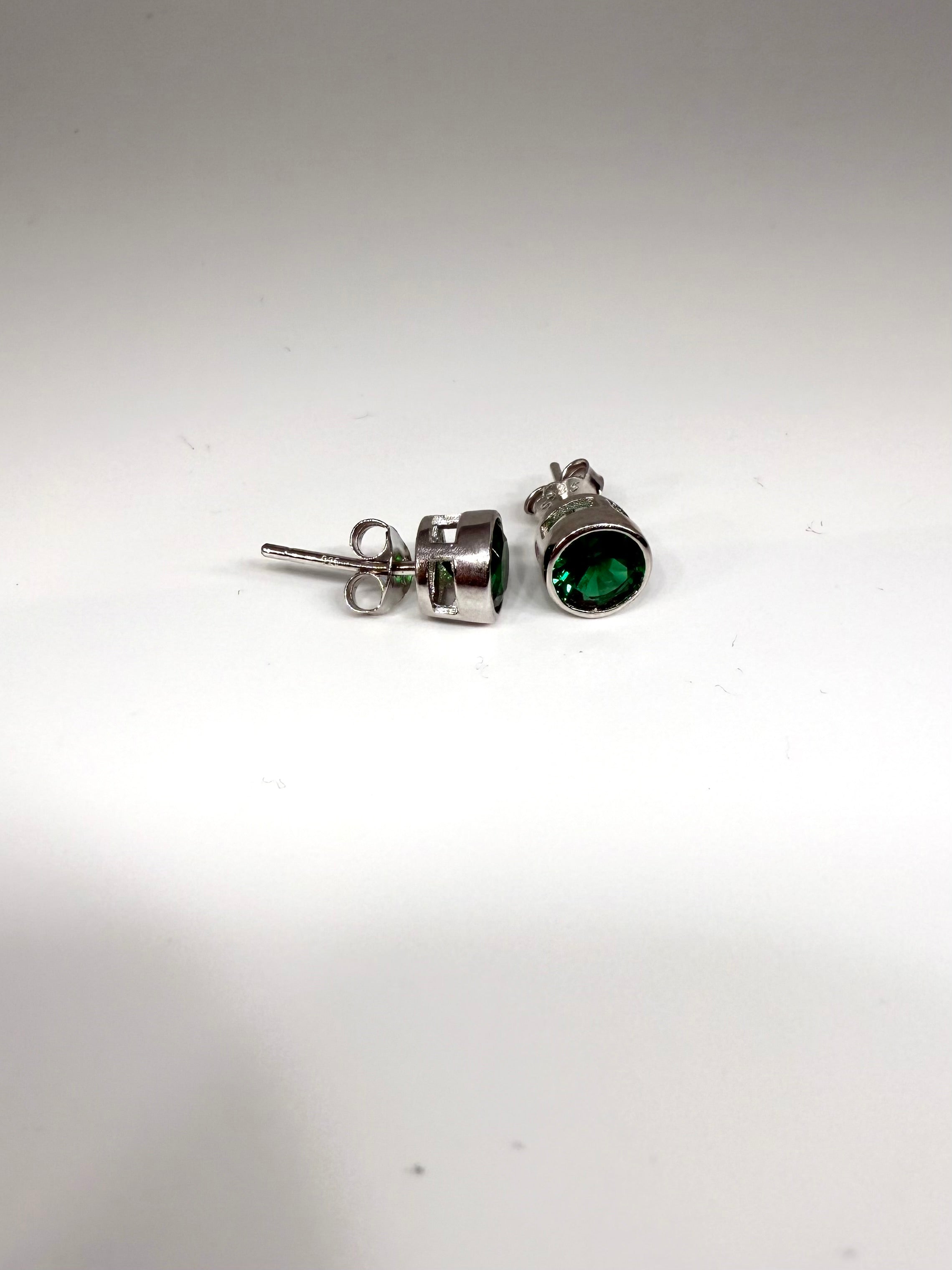 925 Sterling Silver Luxe Green Studs | Everyday Wear Earrings