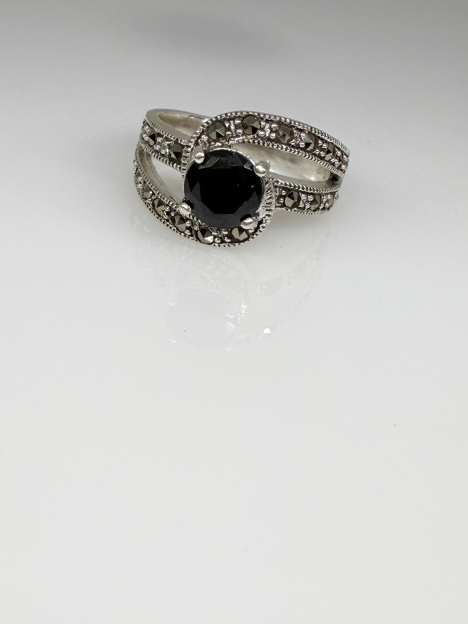 925 Sterling Silver Dark Eclipse Marcasite Women Ring