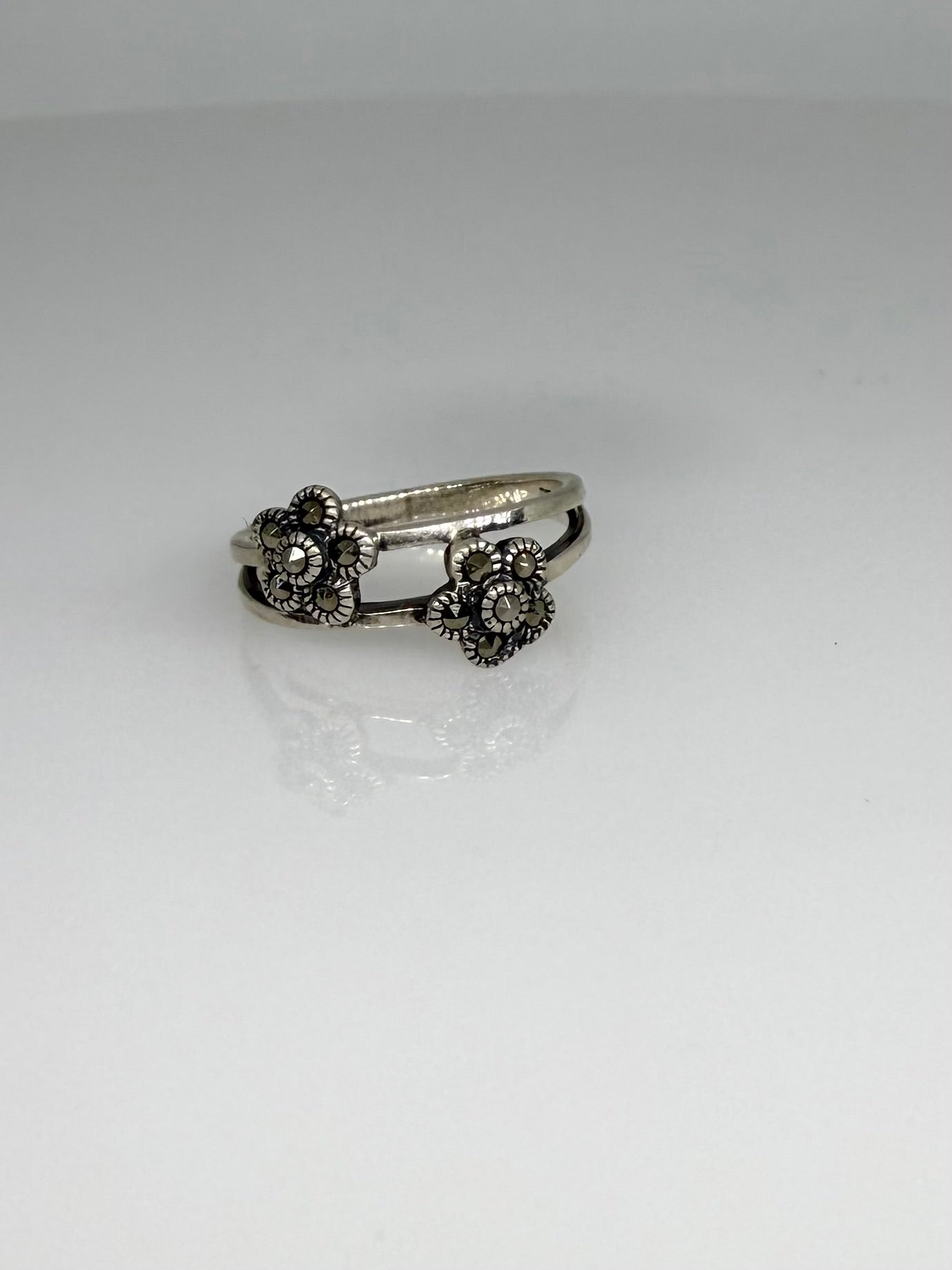 925 Sterling Silver Marcasite Floral Women Ring