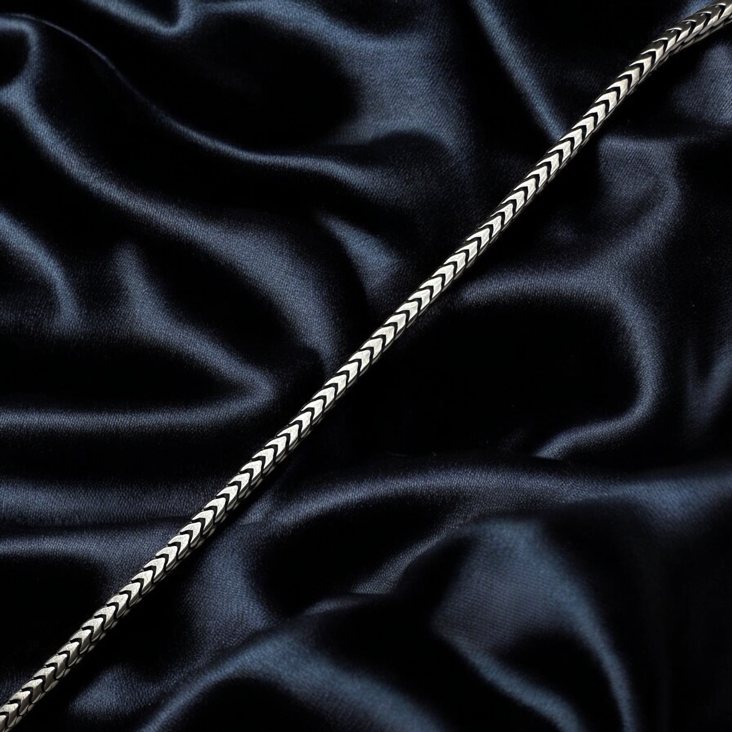 Classic Silver Elegance Men's 925 Sterling Silver Foxtail Bracelet