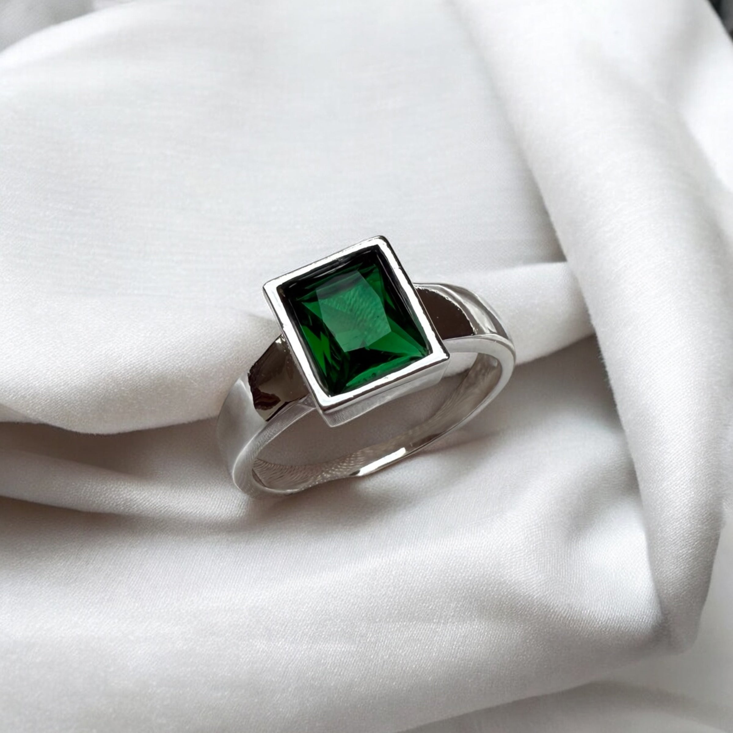 925 Sterling Silver Ring for Men | Emerald Edge