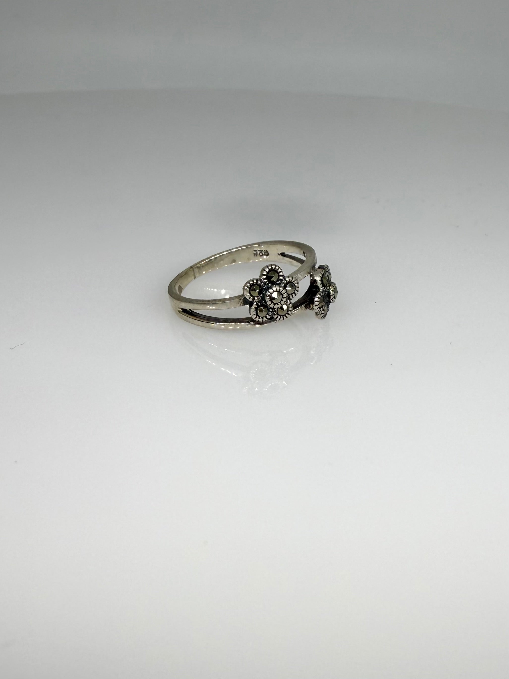 925 Sterling Silver Marcasite Floral Women Ring