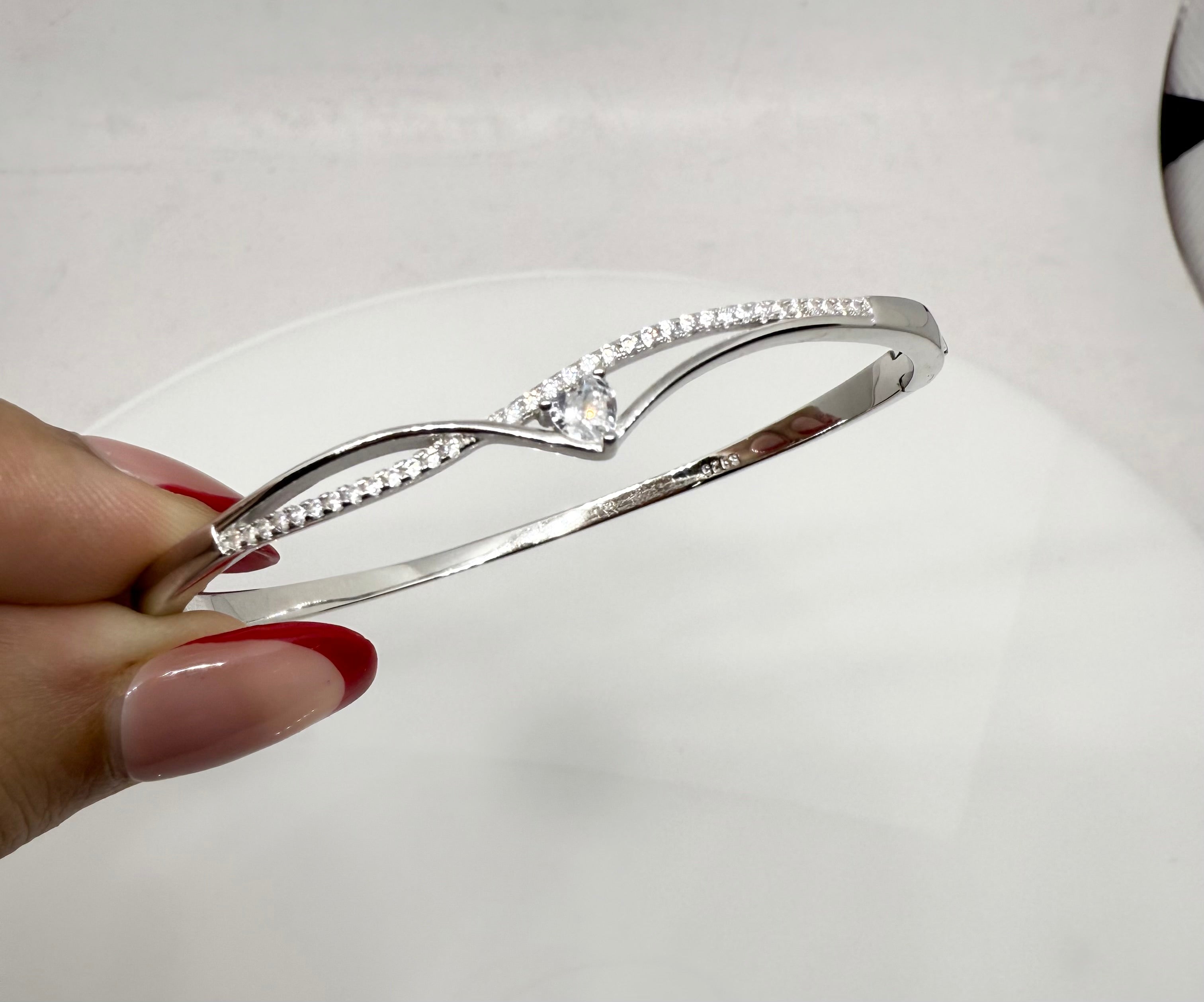 Classy Everyday Wear Infinity Loop Bracelet | 925 Sterling Silver Bangle Bracelet