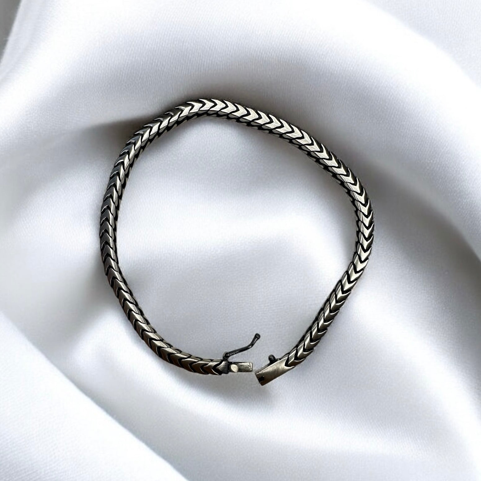 Classic Silver Elegance Men's 925 Sterling Silver Foxtail Bracelet