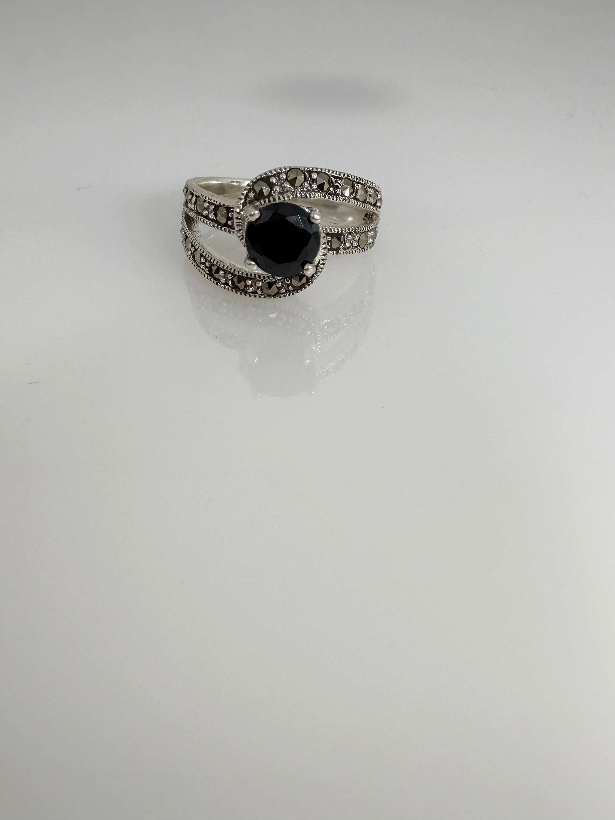 925 Sterling Silver Dark Eclipse Marcasite Women Ring
