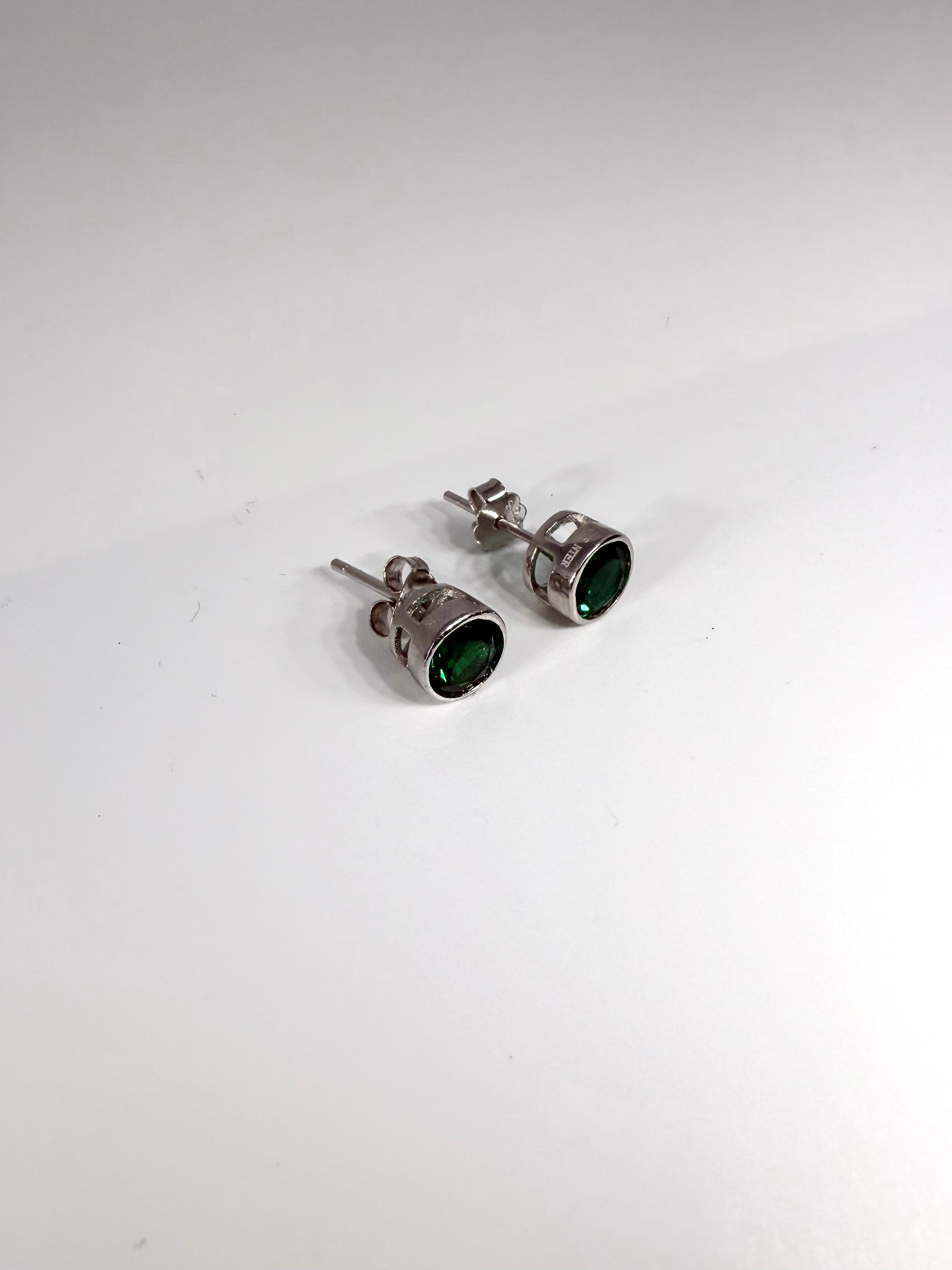 925 Sterling Silver Luxe Green Studs | Everyday Wear Earrings
