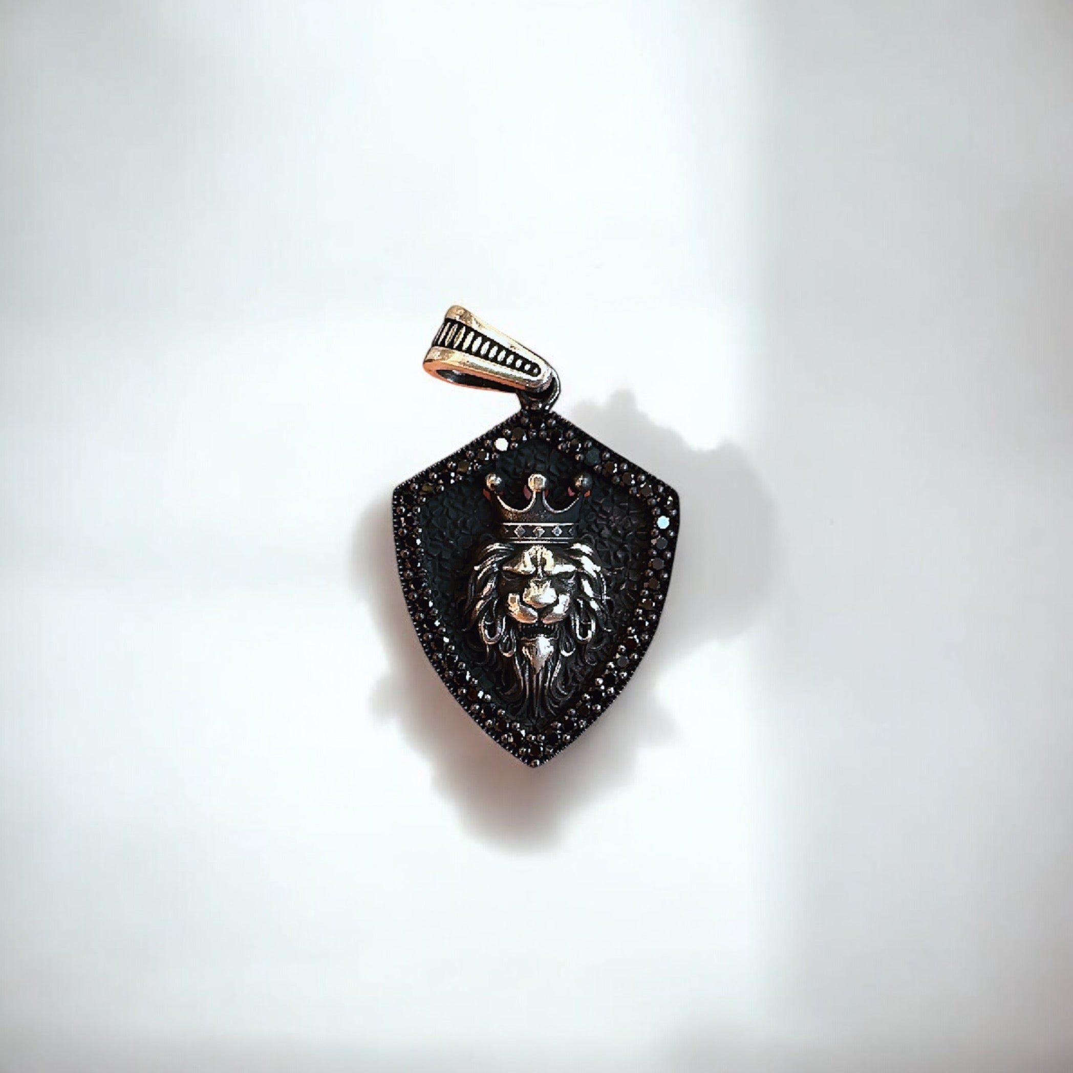 925 Sterling Silver Crowned King Pendant