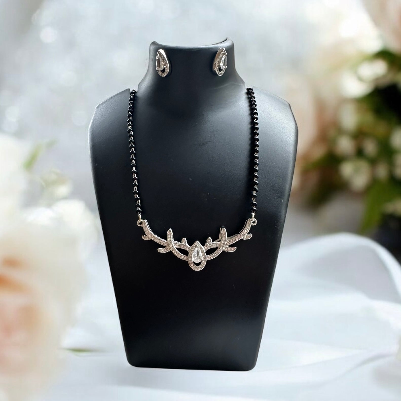 925 Sterling Silver Petal Crest Mangalsutra with Earrings