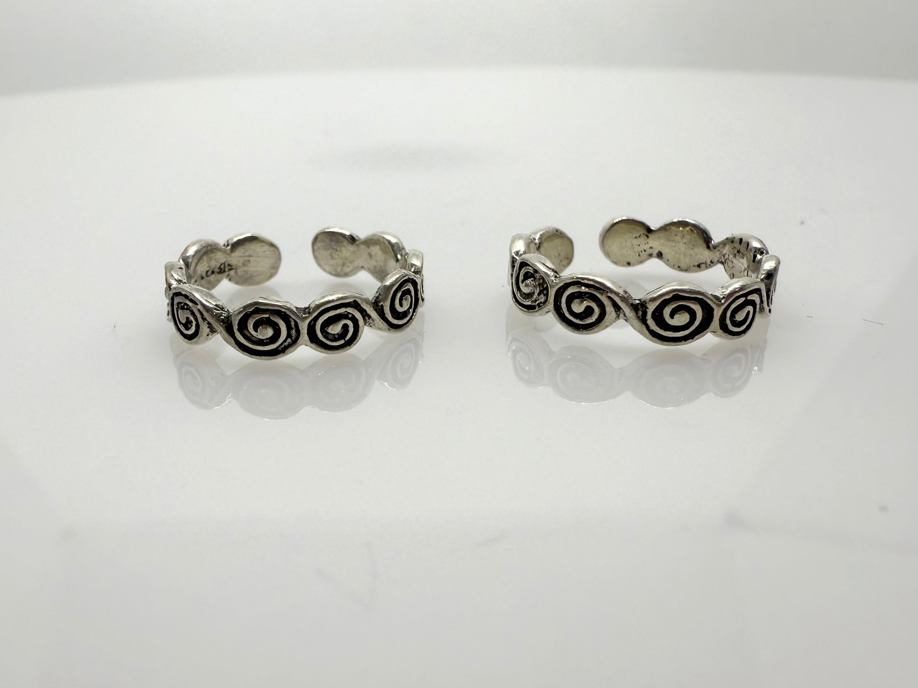 925 Oxidised Silver Toe Rings (2 Rings) Vintage | Free Size