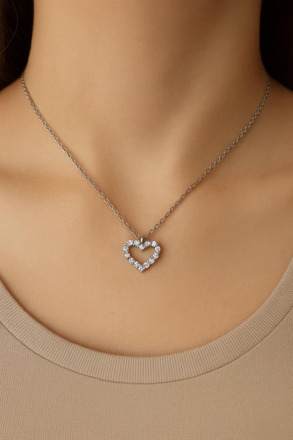 925 Sterling Silver Forever Heart Pendant Neckpiece