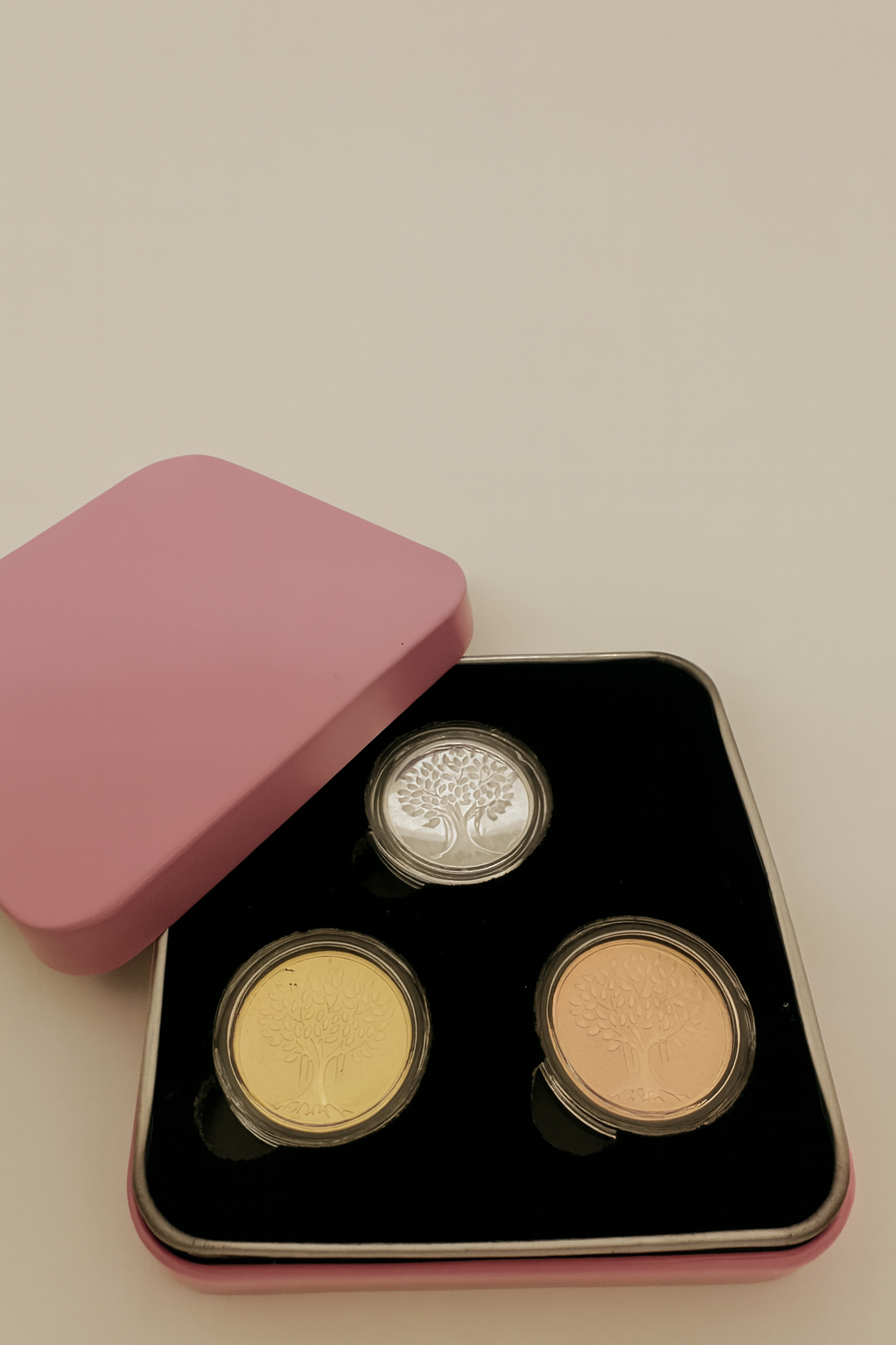 999 PURE SILVER BANYAN TREE TRI-COLOR COIN SET 7.5 GRAMS – 3X2.5 GRAMS(ROUND) | FESTIVE COIN GIFTING