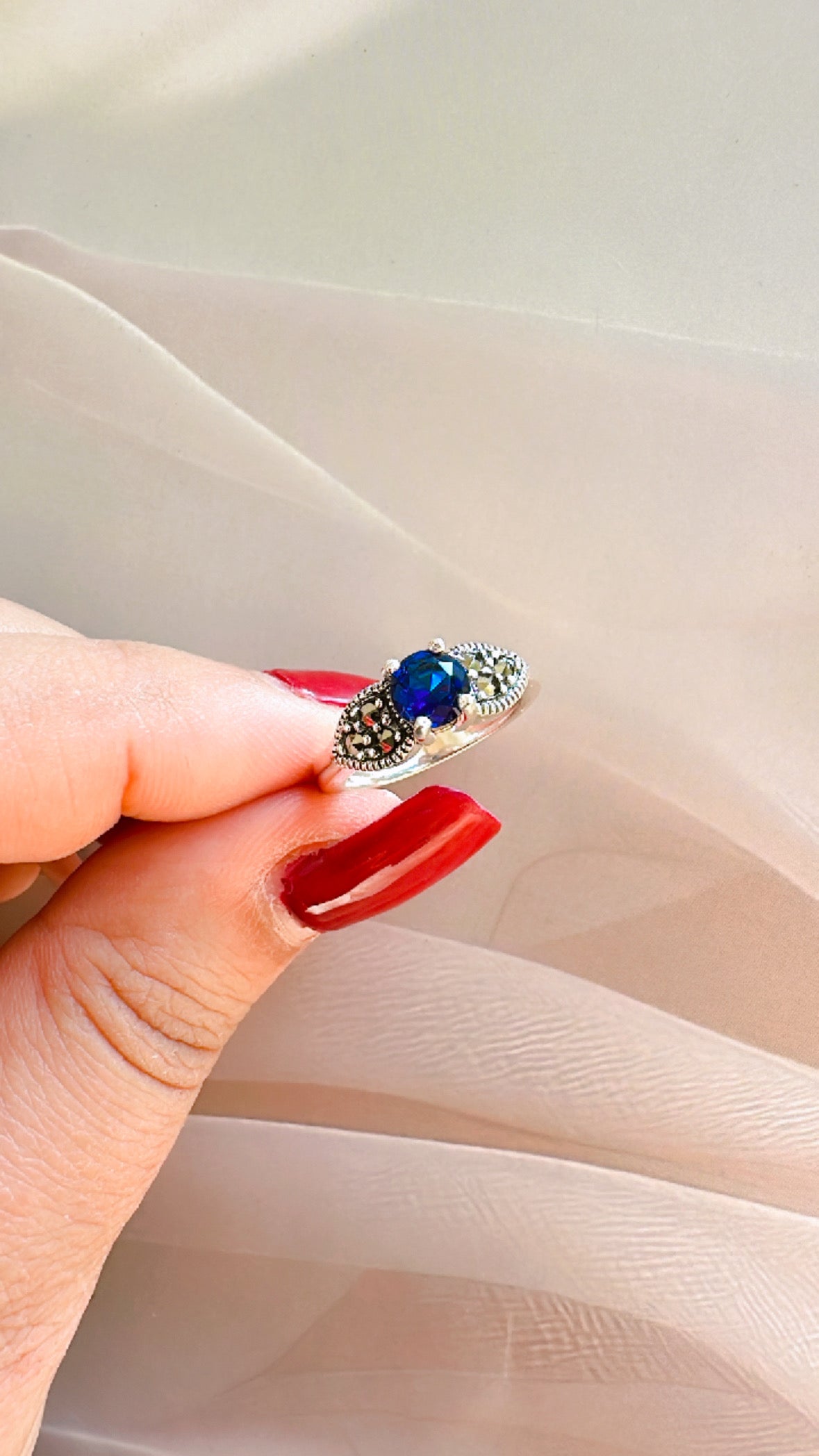 925 Sterling Silver Blue Glint Marcasite Women Ring