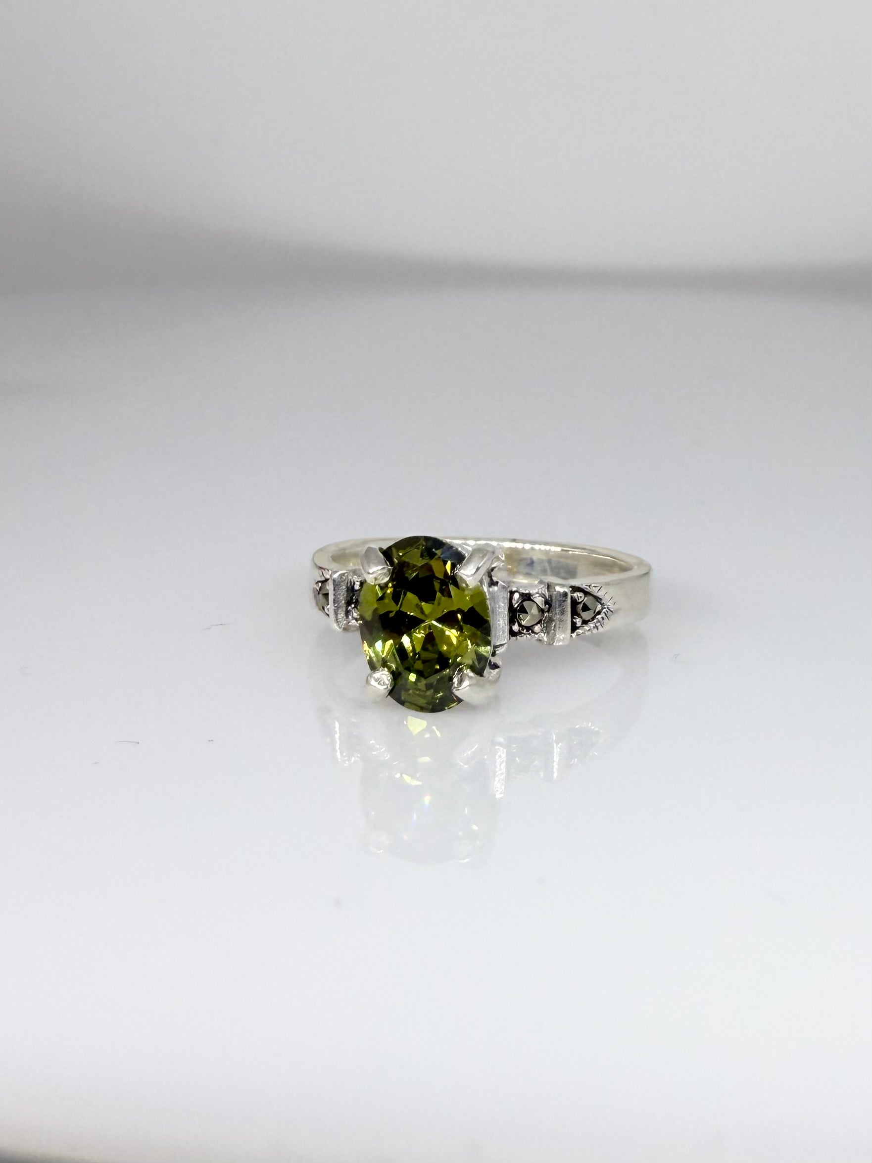 925 Sterling Silver Green Ivy Marcasite Women Ring