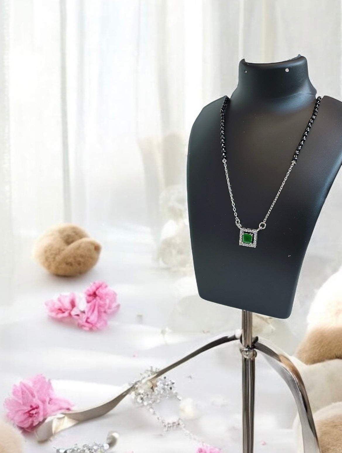 925 Sterling Silver Emerald Glow Mangalsutra