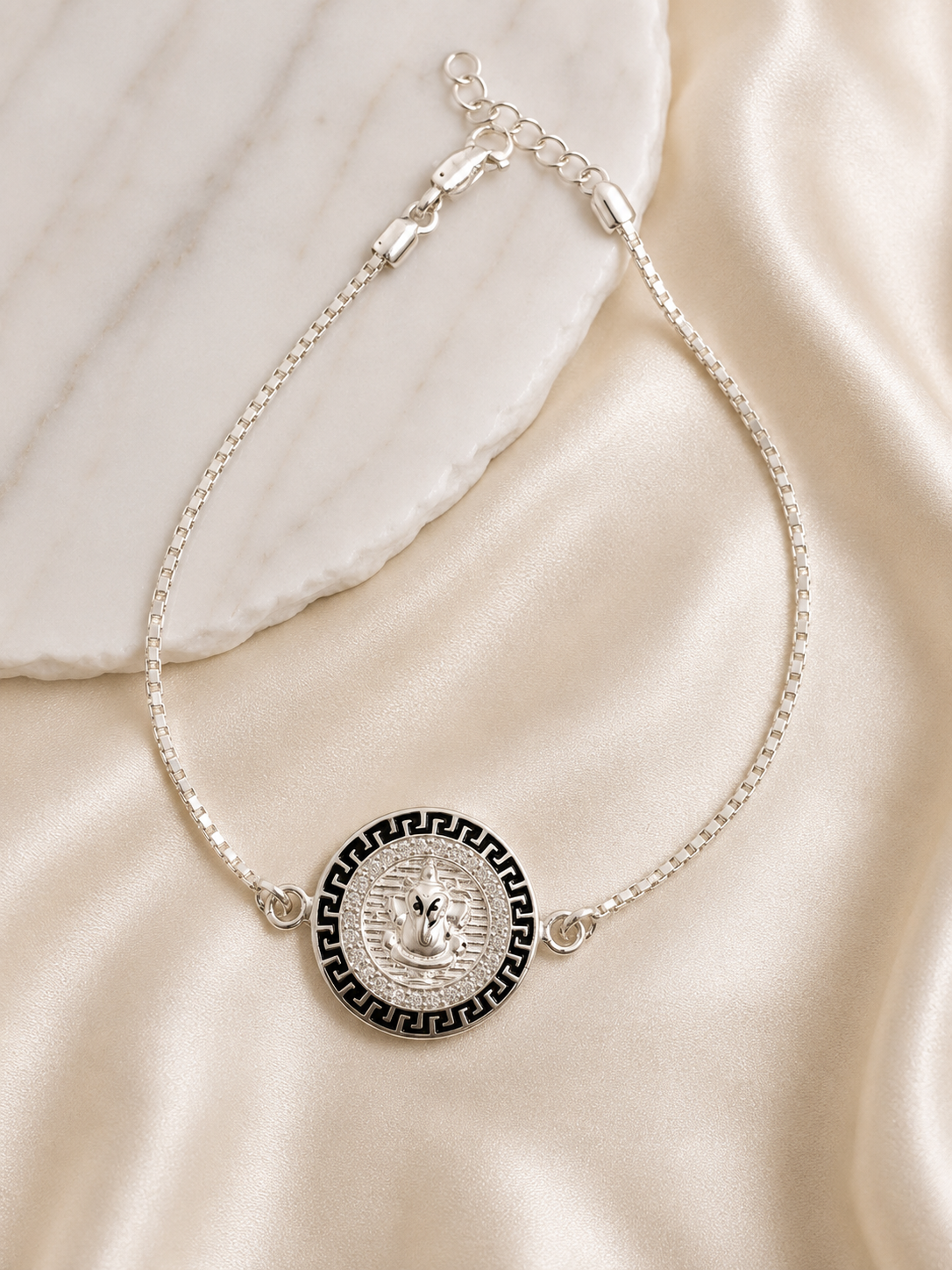 925 Sterling Silver Rakhi Bracelet | Ganesha