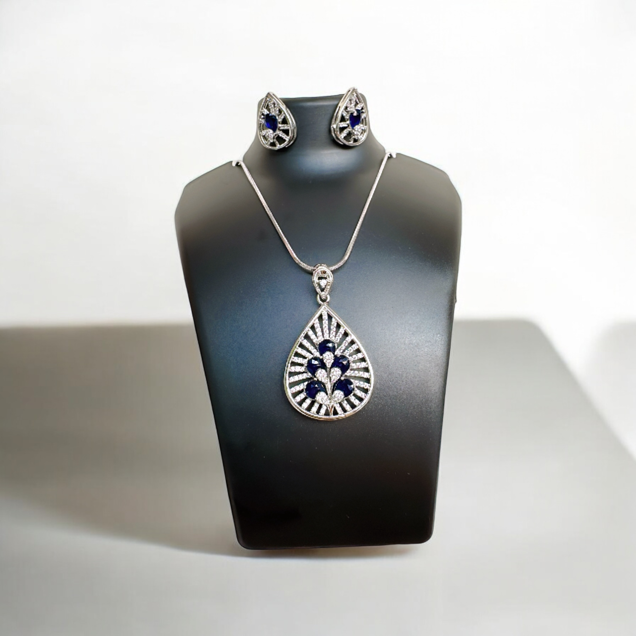 925 Sterling Silver Midnight Sky Pendant Set