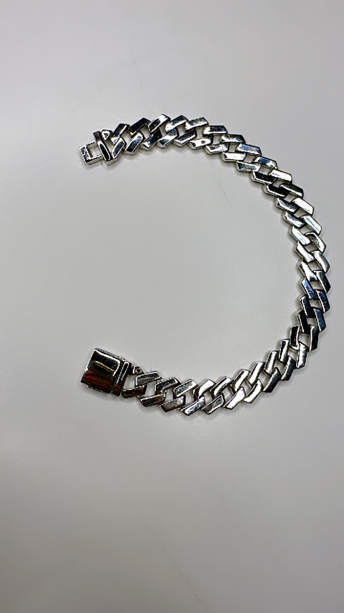 925 Sleek and Stylish Sterling Silver Men’s Bracelet